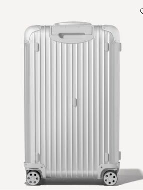 RIMOWA Silver Hard-Shell Spinner Luggage
